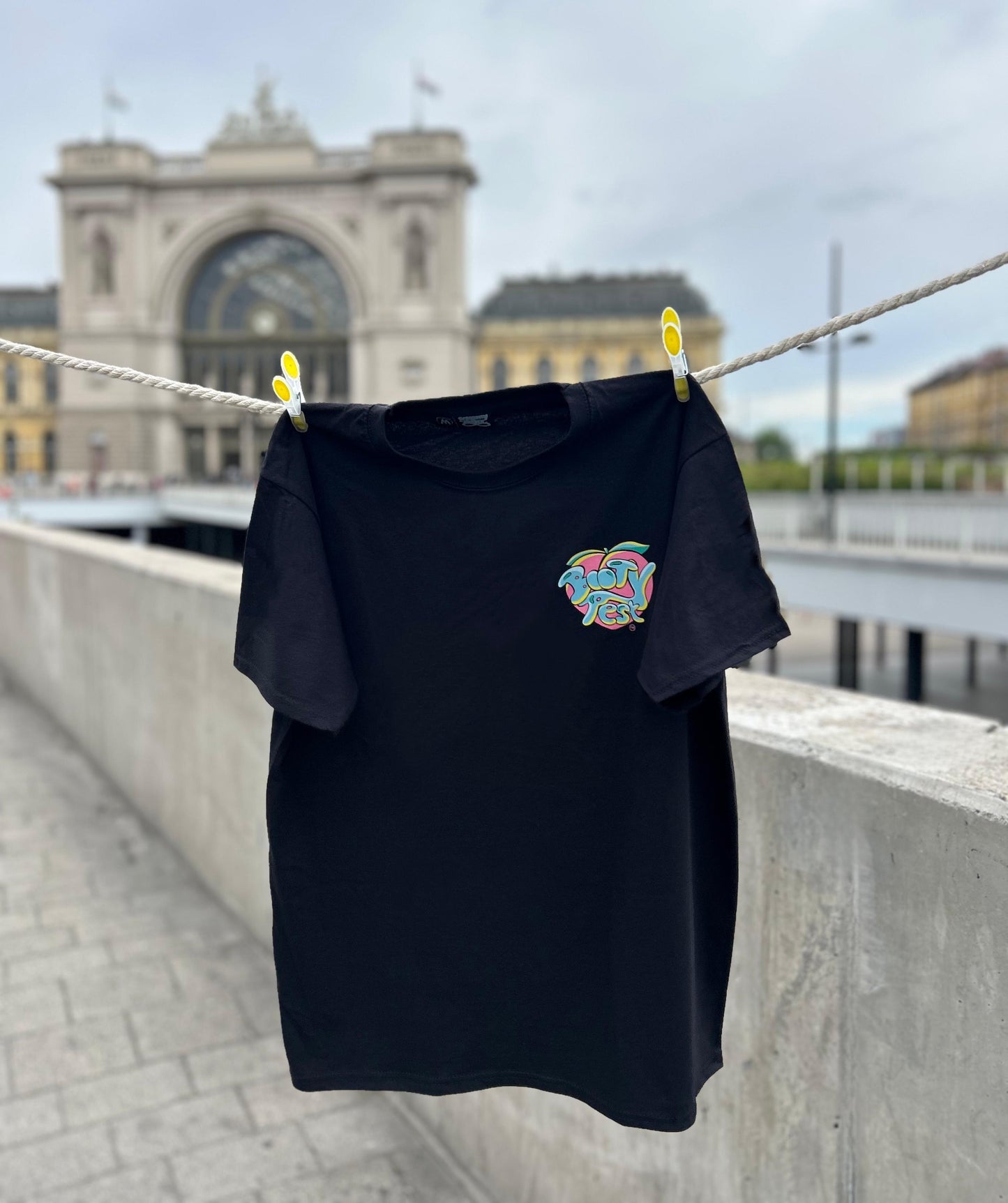 Bootypest T-Shirt - oversized